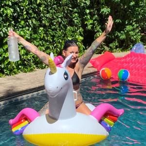 Meet your Posher, Jenn